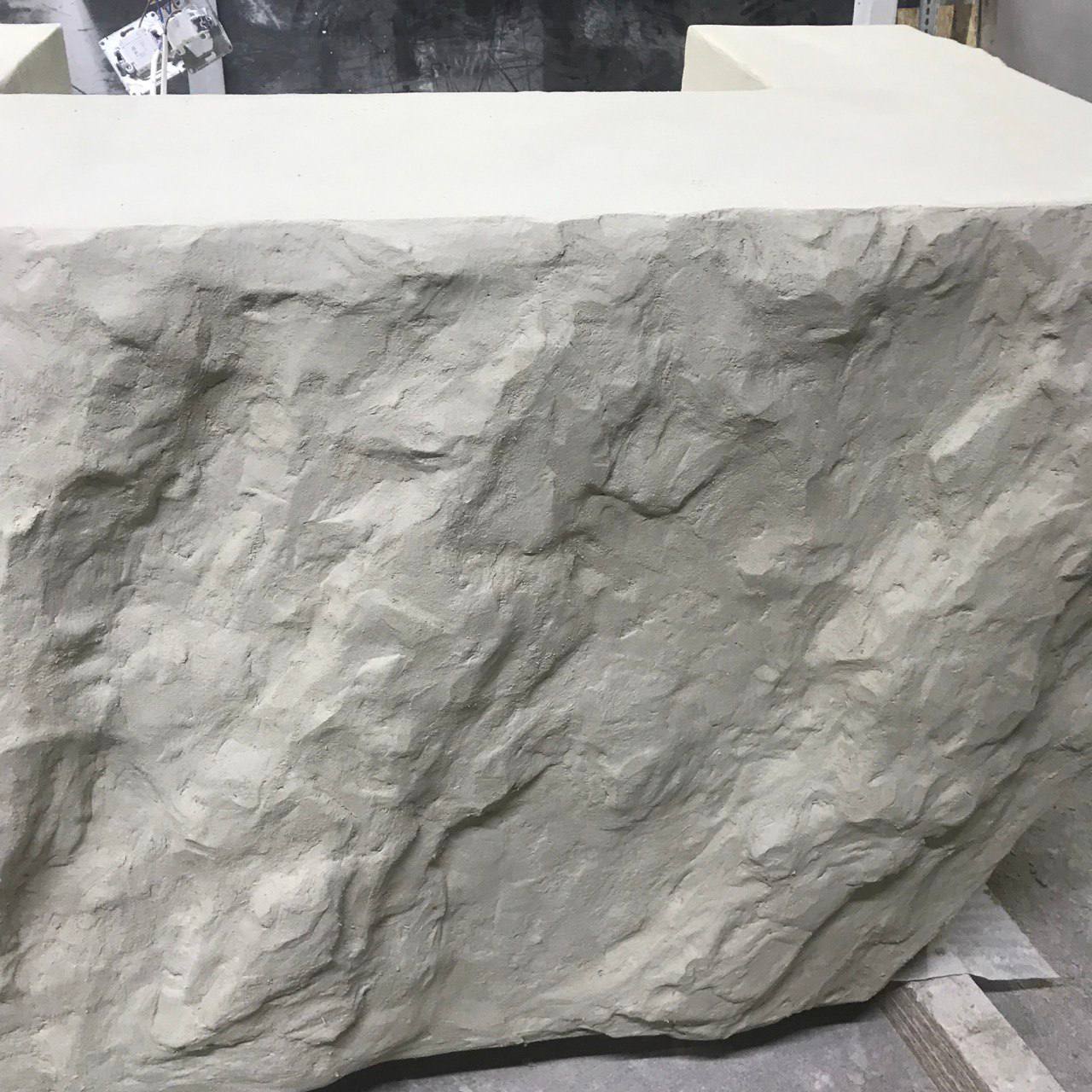 Стойка ресепшена