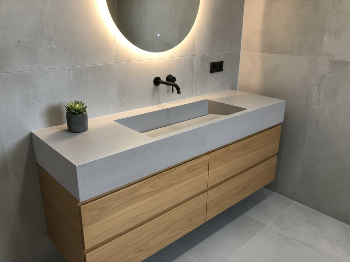 Прямоугольная раковина из бетона. Стойка